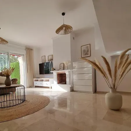 בית נופש Casa Geronimo Nueva Andalucia