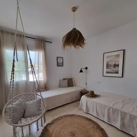 Casa Geronimo Nueva Andalucia בית נופש
